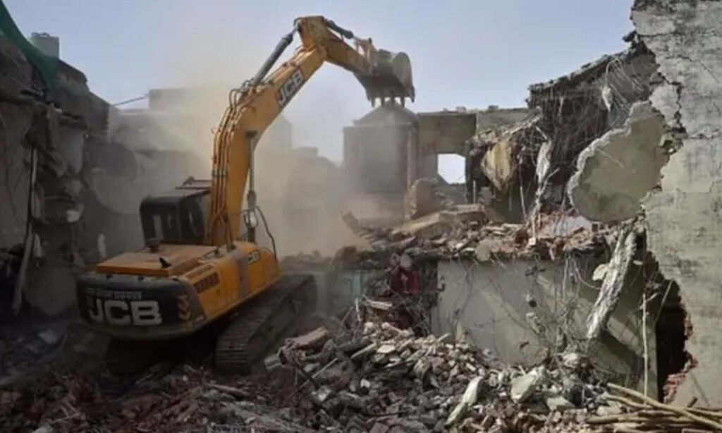 Bulldozer action in conversion case