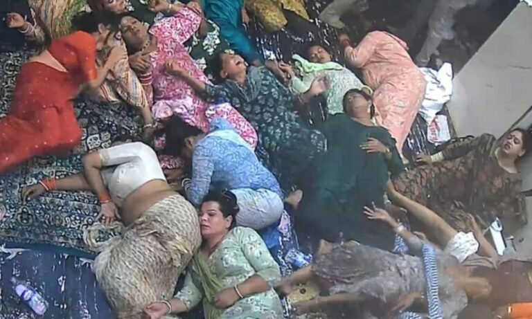 Indore Kinnar Suicide