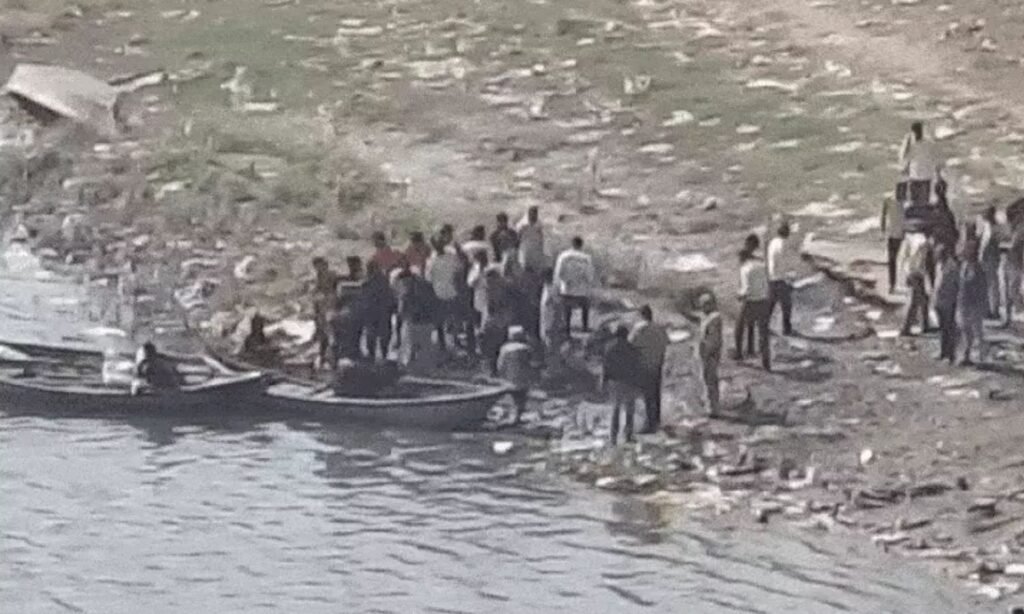 Budhni Narmada bridge incident