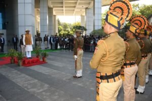 CM मोहन यादव के पुलिस मुख्यालय आगमन पर उन्हें गार्ड आफ आनर दिया