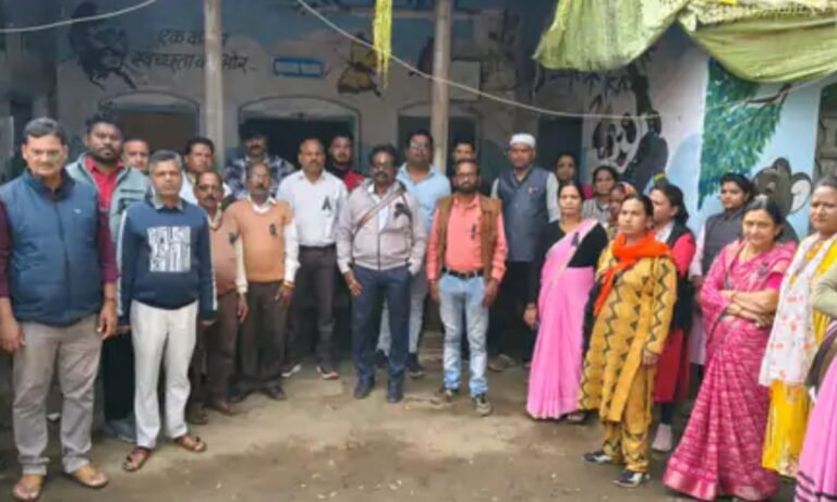 Betul municipal employees protest