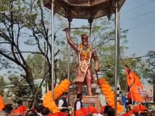 Shivaji Maharaj Jayanti : बैतूल में धूमधाम से मनी छत्रपति शिवाजी महाराज जयंती, मरीजों को बांटा अंकुरित आहार