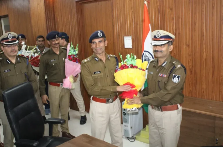 BHOPAL NEWS : भोपाल पुलिस कमिश्नर संजय कुमार का थाना गोविंदपुरा निरीक्षण, व्यवस्थाओं का लिया जायजा