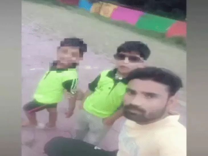 Indore Suicide News : पत्नी से कहासुनी के बाद युवक ने की, दो मासूम बच्चों के सामने आत्महत्या,