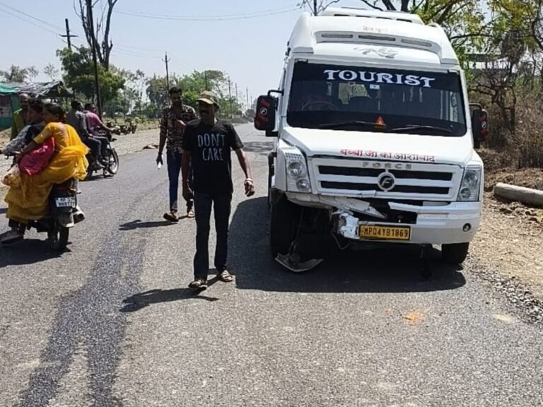 Sehore Road Accident : सीहोर-पचामा मार्ग पर भीषण सड़क हादसा, दो गंभीर घायल