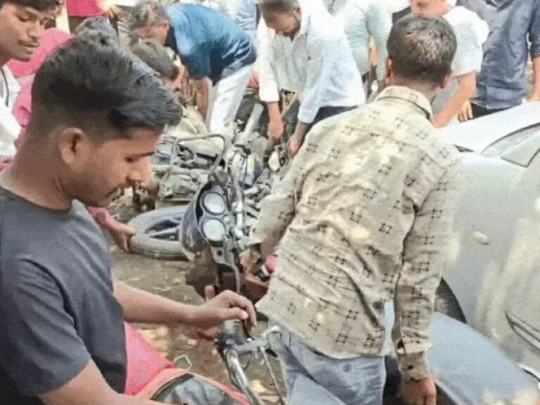 Narmadapuram Road Accident